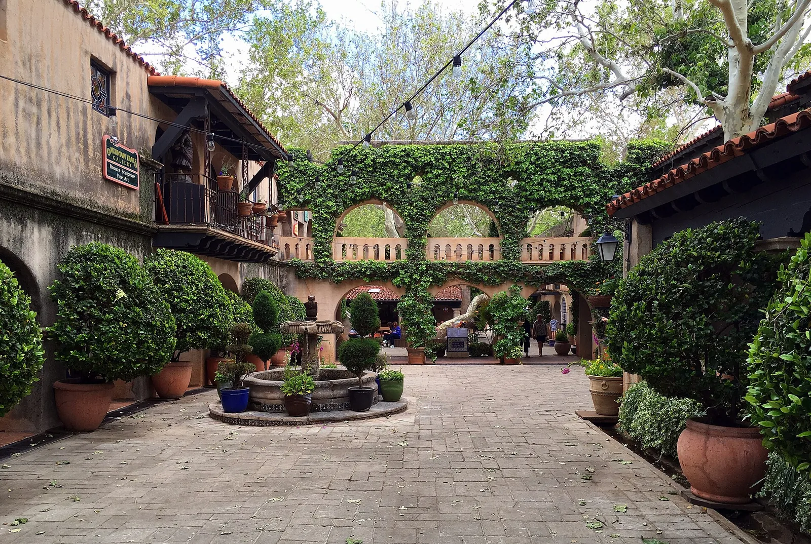 Sedona Art Galleries: A Walking Guide to the Best