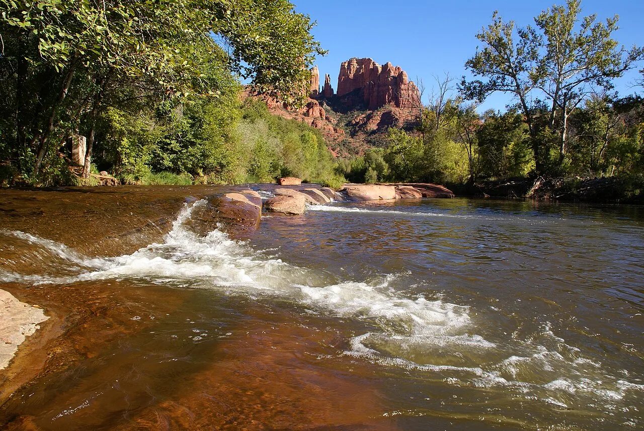 Cathedral Rock reflected in Oak Creek at Red Rock Crossing