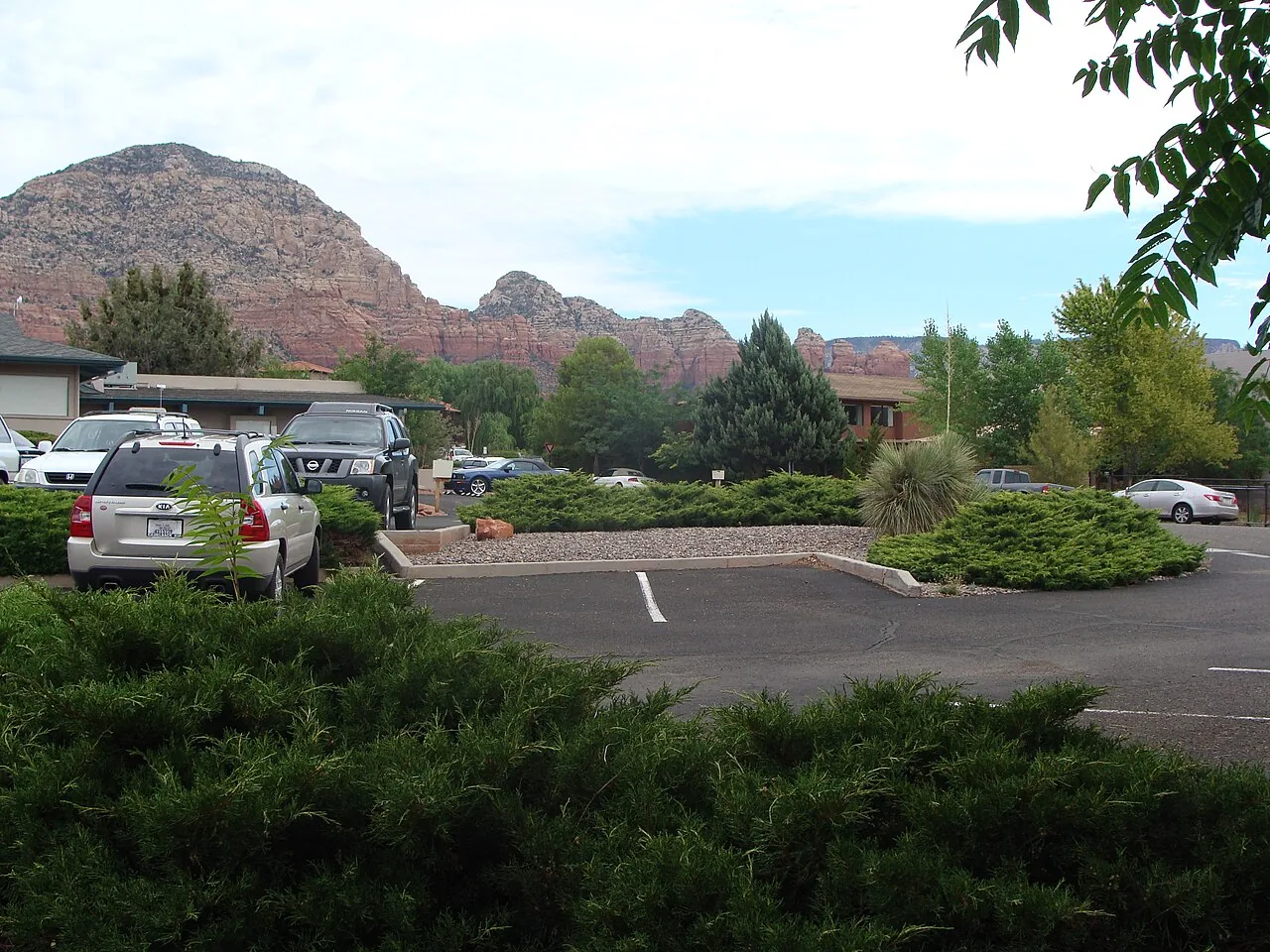 Coffee Pot Rock formation above the rooftops of West Sedona