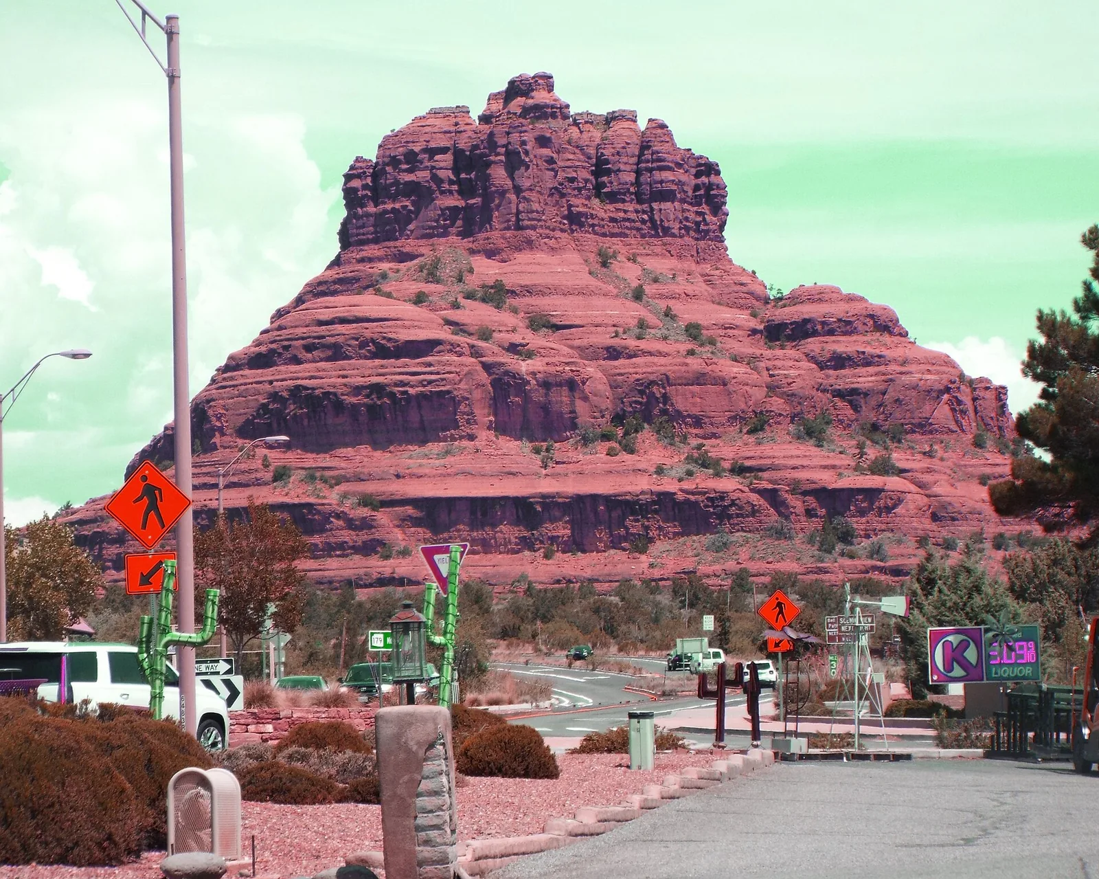 Sedona in March: Spring Break, Warm Trails & Wildflowers