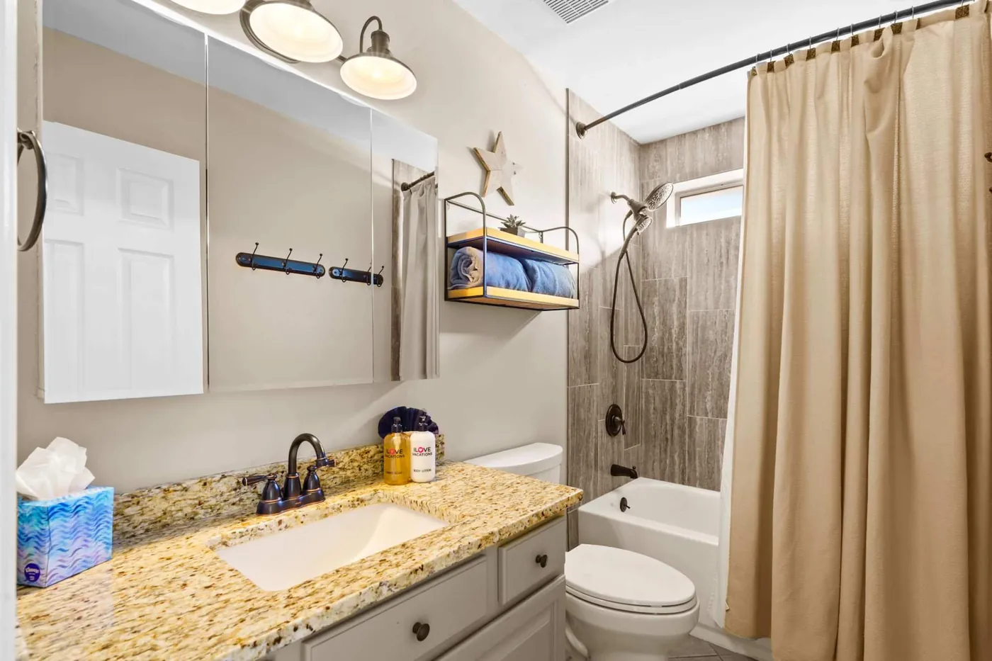 King bedroom seating nook