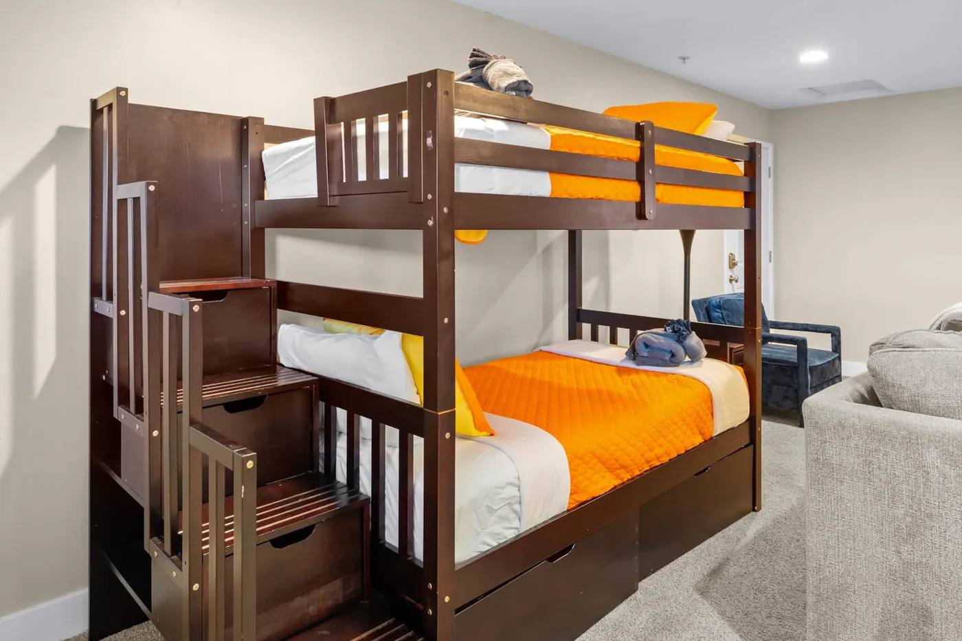 Bunk room with twin-over-twin beds